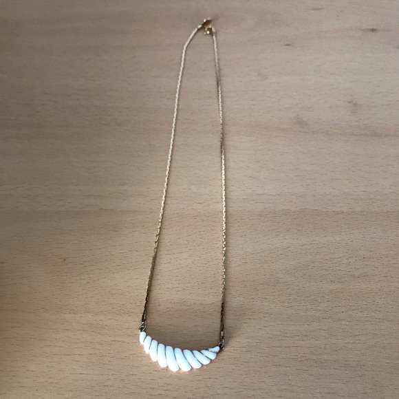 Vintage Necklace - Picture 2 of 2